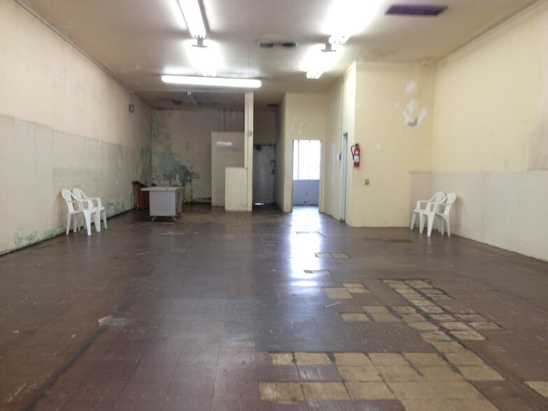 More Photos Of 3512 W Victory Blvd, Burbank Storefront For Sale