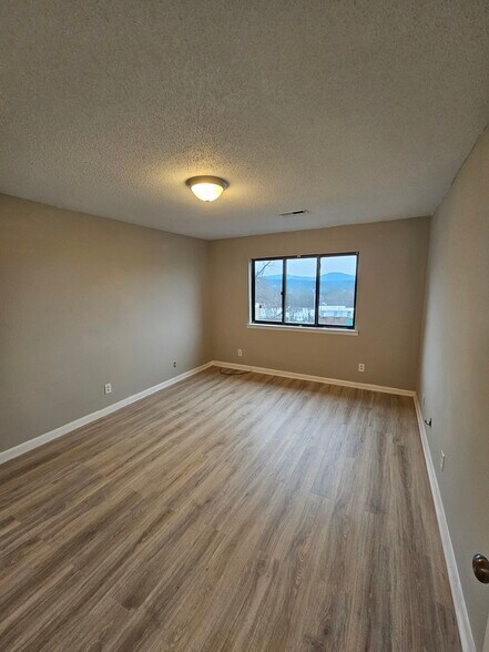 More Photos Of 2225 Golf Rd SW, Huntsville Apartments For Sale