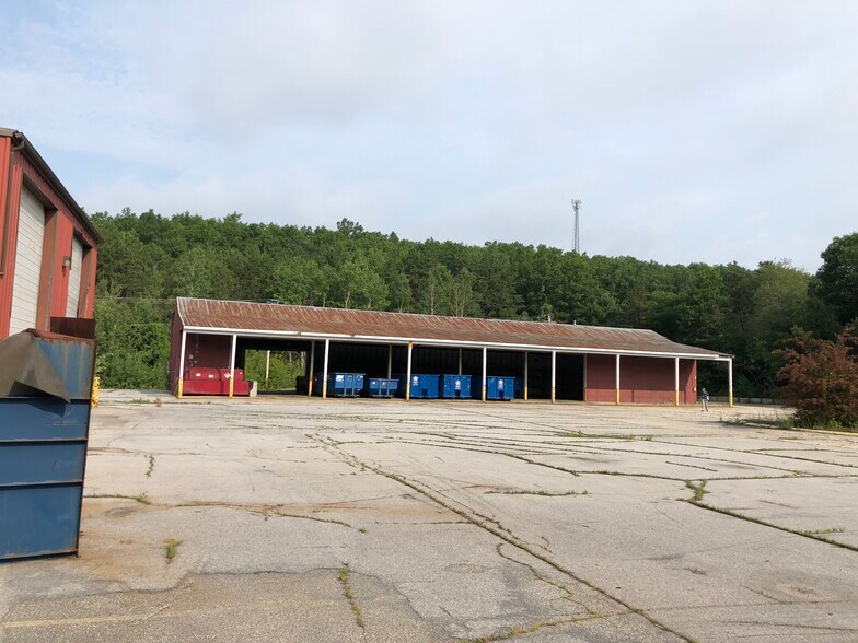More Photos Of 18 Water Works Dr, Hooksett Warehouse For Lease