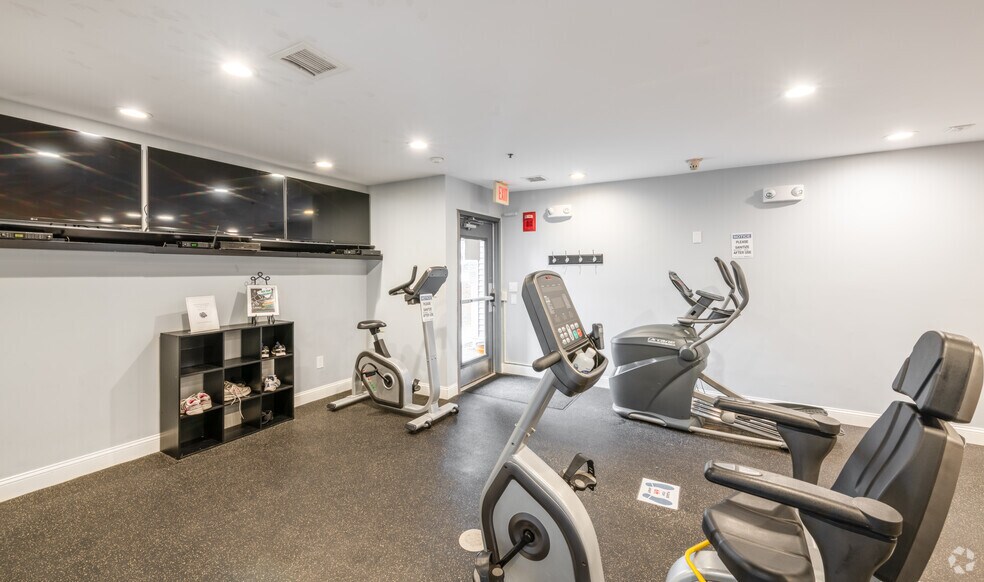 More Photos Of 171 East St, Methuen Apartments For Sale