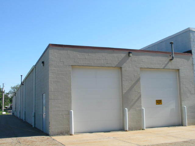 Primary Photo Of 5224 W Tuscarawas St, Canton Warehouse For Lease