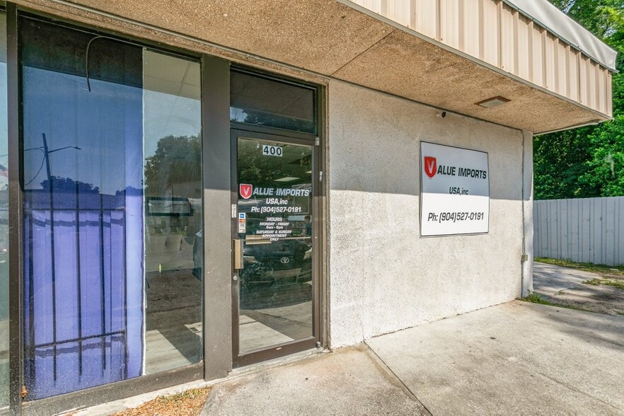 More Photos Of 6701 Beach Blvd, Jacksonville Freestanding For Lease