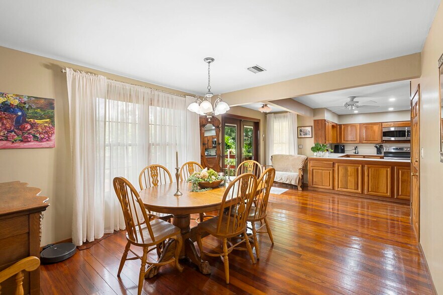 More Photos Of 1056 Reynolds Rd, De Leon Springs Specialty For Sale