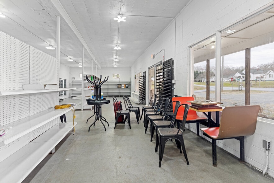 More Photos Of 3628 Brights Rd, Pittsville General Retail For Sale