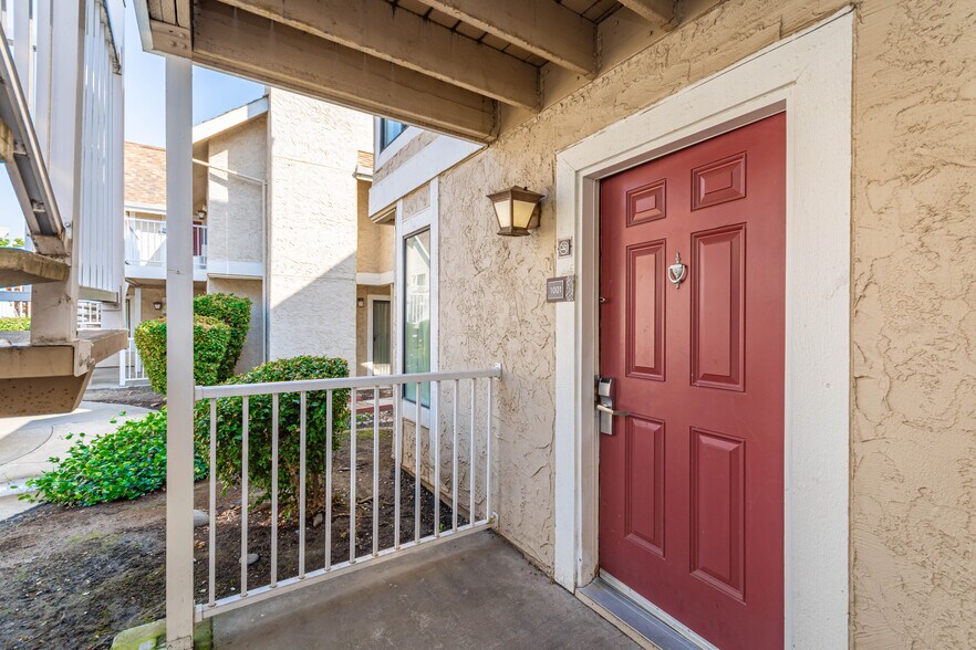 More Photos Of 1530 Howe Ave, Sacramento Hotel For Sale