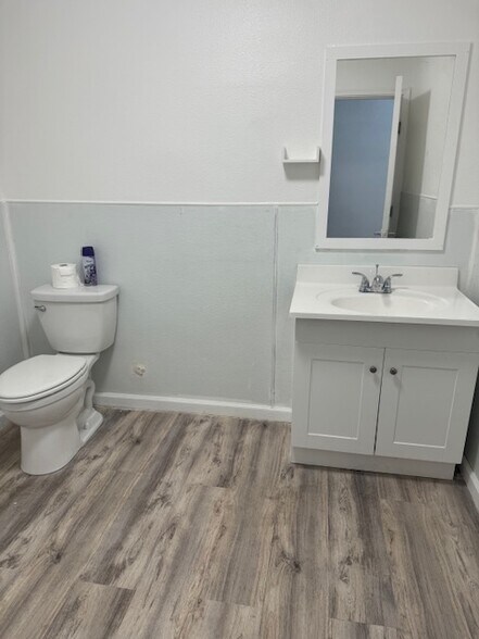 More Photos Of 404 Broadway, San Francisco General Retail For Lease