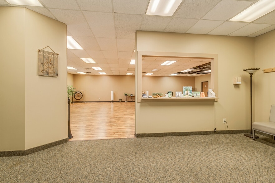 More Photos Of 133 Sandberg Rd, Monticello Storefront For Sale