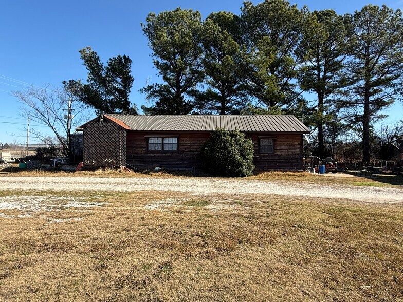 More Photos Of 451702 Highway 100, Vian Storefront Retail Office For Sale