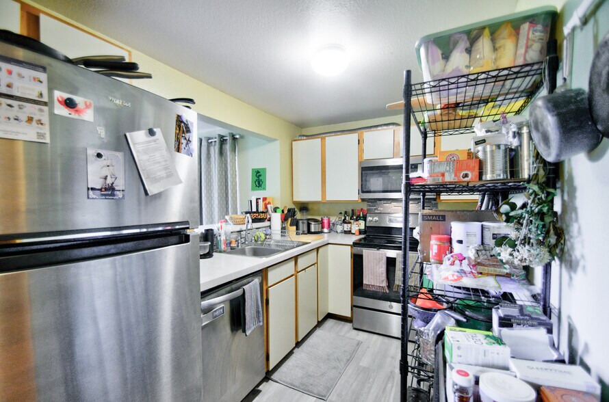 More Photos Of 1103 Creekwood Ct SE, Olympia Multifamily For Sale