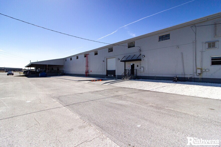 More Photos Of 701 NW 42nd St, Winter Haven Warehouse For Sale