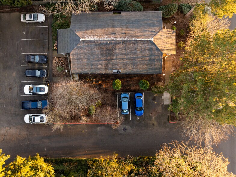 More Photos Of 340 S Locust St, Canby Apartments For Sale