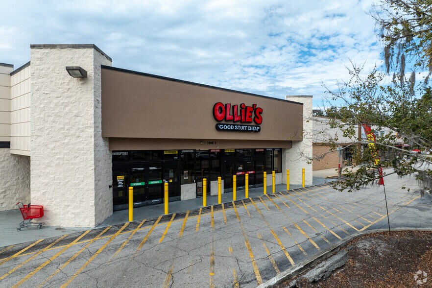 More Photos Of 1906-1998 State Road 44, New Smyrna Beach Freestanding For Sale