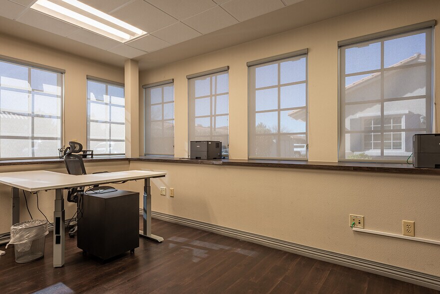 More Photos Of 3235 E Warm Springs Rd, Las Vegas Office For Lease