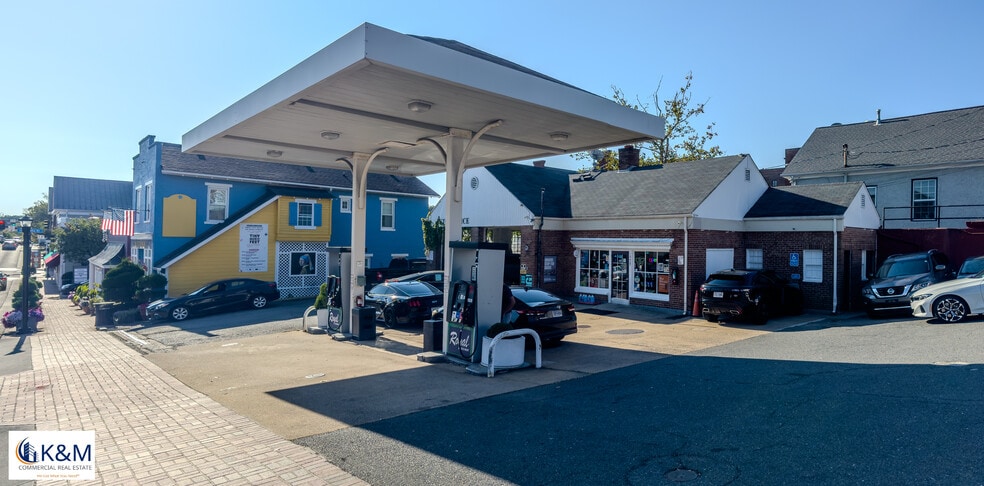 More Photos Of 10423 Main St, Fairfax Service Station For Sale