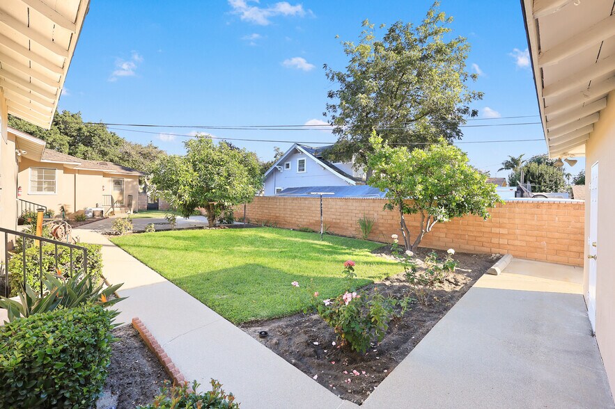 More Photos Of 1047 N San Gabriel Ave, Azusa Apartments For Sale