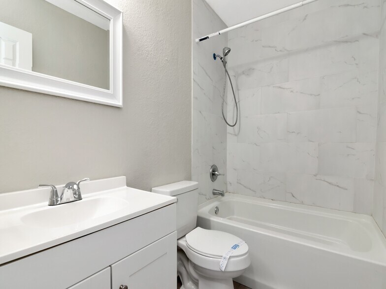 More Photos Of , Bradenton Multifamily For Sale