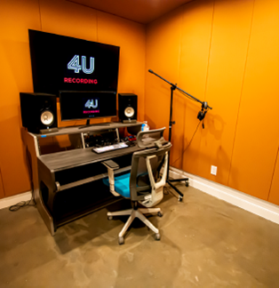 More Photos Of 1376 Chattahoochee Ave NW, Atlanta Movie Radio TVStudio For Sale