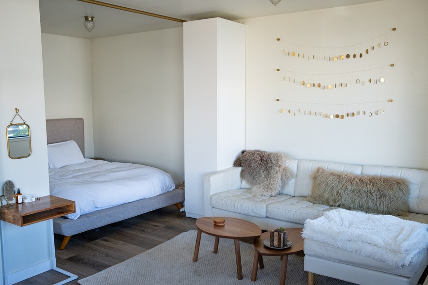 More Photos Of 325 Ingalls St, Santa Cruz Service For Sale