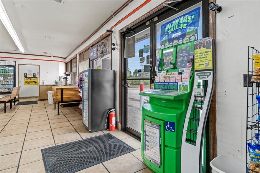 More Photos Of 1674 Wisacky Hwy, Bishopville Truck Stop For Sale
