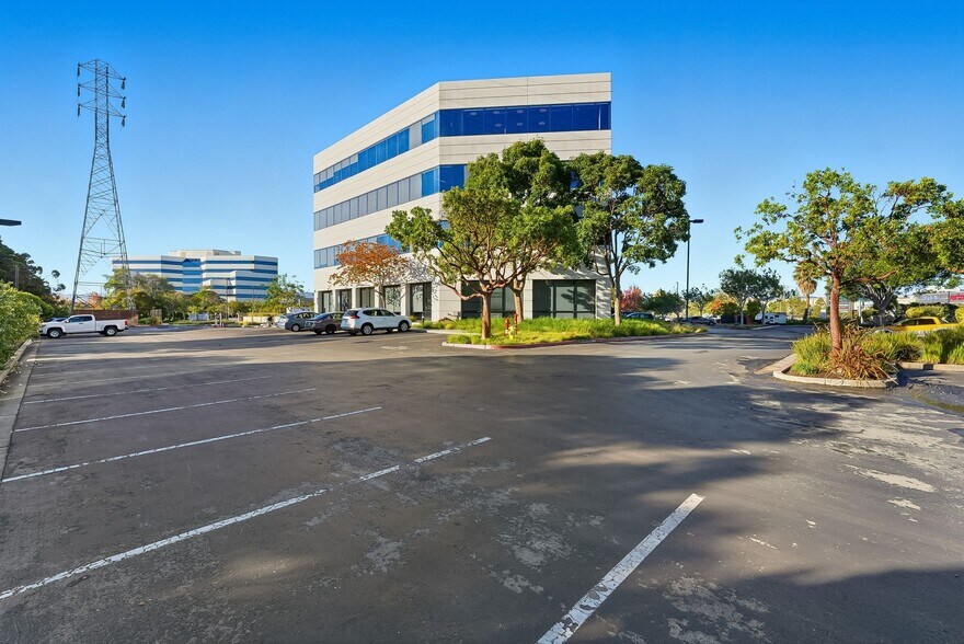 More Photos Of 1840 Gateway Dr, San Mateo Loft Creative Space For Lease