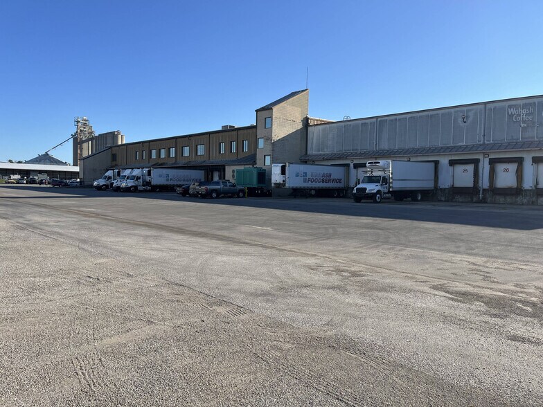 Primary Photo Of 1075 E Ramsey Rd, Vincennes Refrigeration Cold Storage For Sale