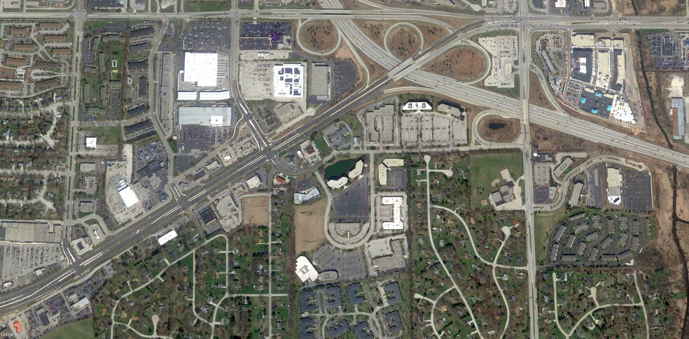 More Photos Of 275 Kossow Rd, Waukesha Office For Lease