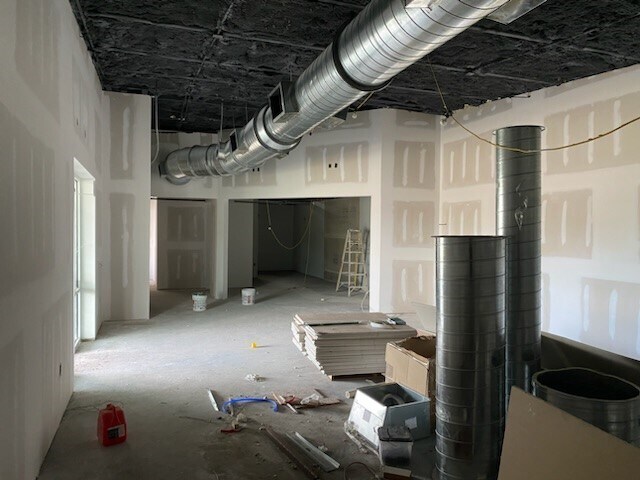 Primary Photo Of 2717 E 5th St, Panama City Auto Repair For Sale