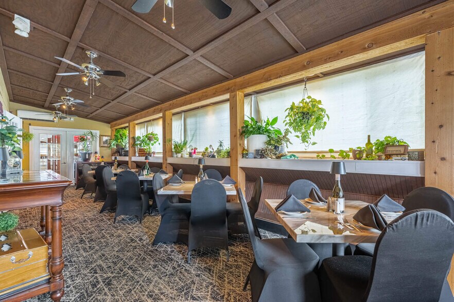 More Photos Of 227 E Cecil St, Springfield Restaurant For Sale