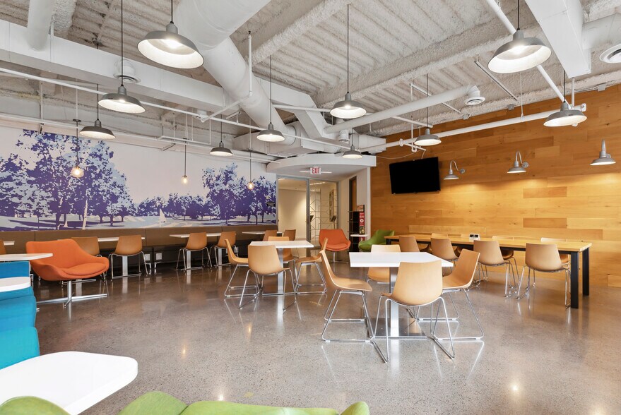 More Photos Of 7900 W 78th St, Edina Office For Lease