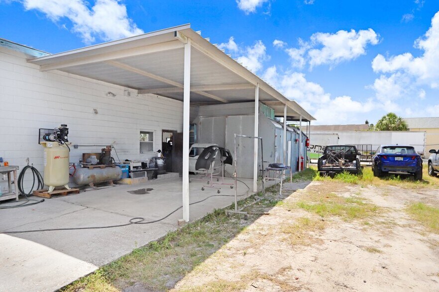 More Photos Of 6801 Tower Dr, Hudson Service For Lease