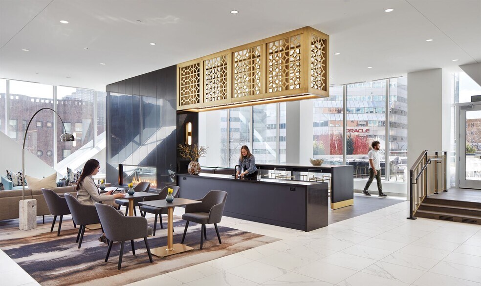 More Photos Of 222 S 9th St, Minneapolis Office For Lease