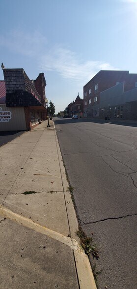 More Photos Of 307 N Harrison St, Alexandria Freestanding For Sale