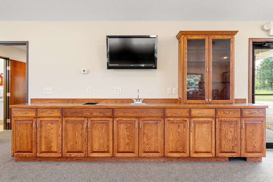 More Photos Of 3700 11th Pl NE, Austin Lodge Meeting Hall For Sale