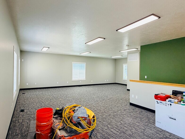 More Photos Of 40 W 1250 N, Logan Office For Lease