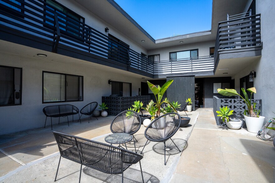 More Photos Of 4938 Rosewood Ave, Los Angeles Apartments For Sale