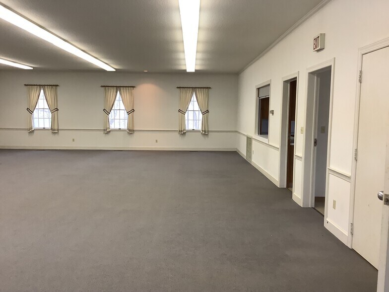 More Photos Of 605 Clarksbury Church Rd, Thomasville Religious Facility For Sale