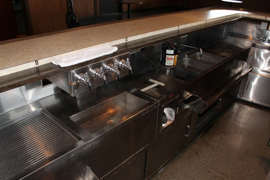 More Photos Of 1204 18th St, Two Rivers Bar For Sale