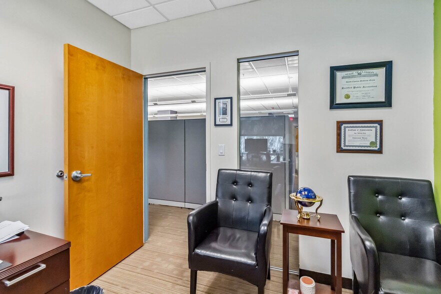 More Photos Of 11002 Lake Hart Dr, Orlando Religious Facility For Lease