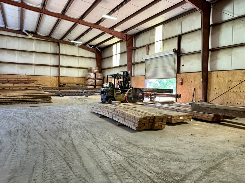 More Photos Of 500 Industrial Park dr, Brewton Warehouse For Sale