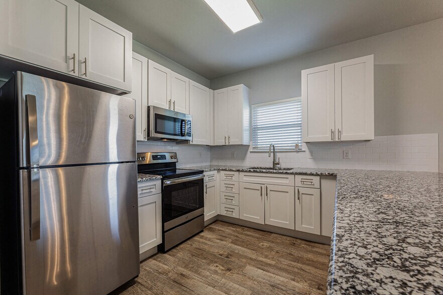 More Photos Of 113 North Park Ct, Springtown Apartments For Sale