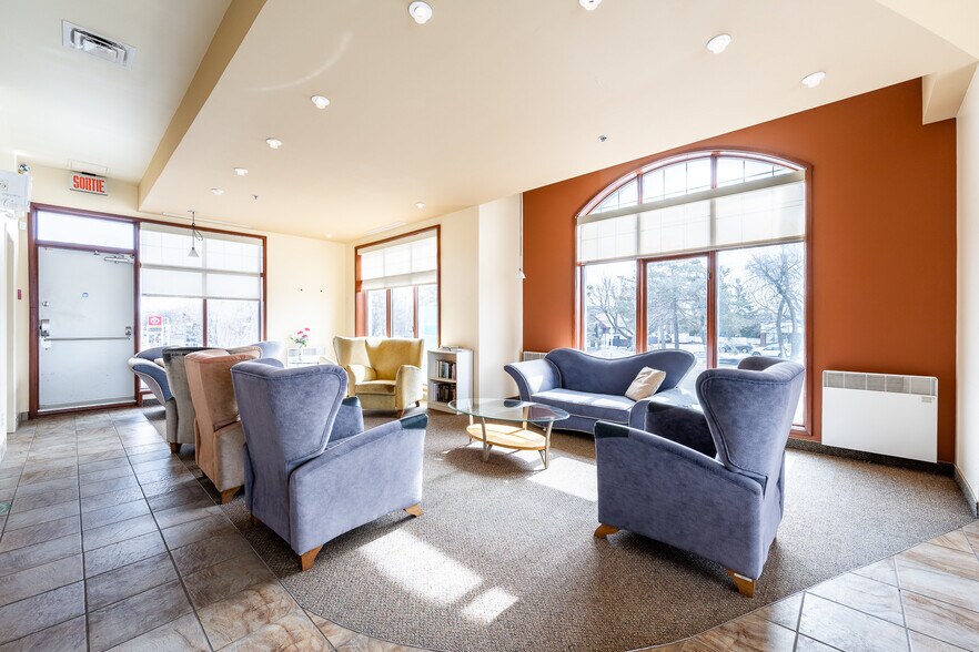 More Photos Of 250 Boul De La Concorde E, Laval Loft Creative Space For Sale