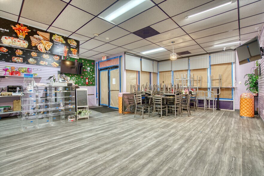 More Photos Of 1125-1147 Francis St, Longmont Freestanding For Lease