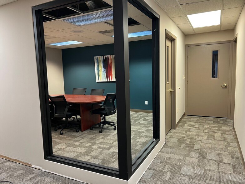More Photos Of 3011 S Main St, Rice Lake Office For Lease
