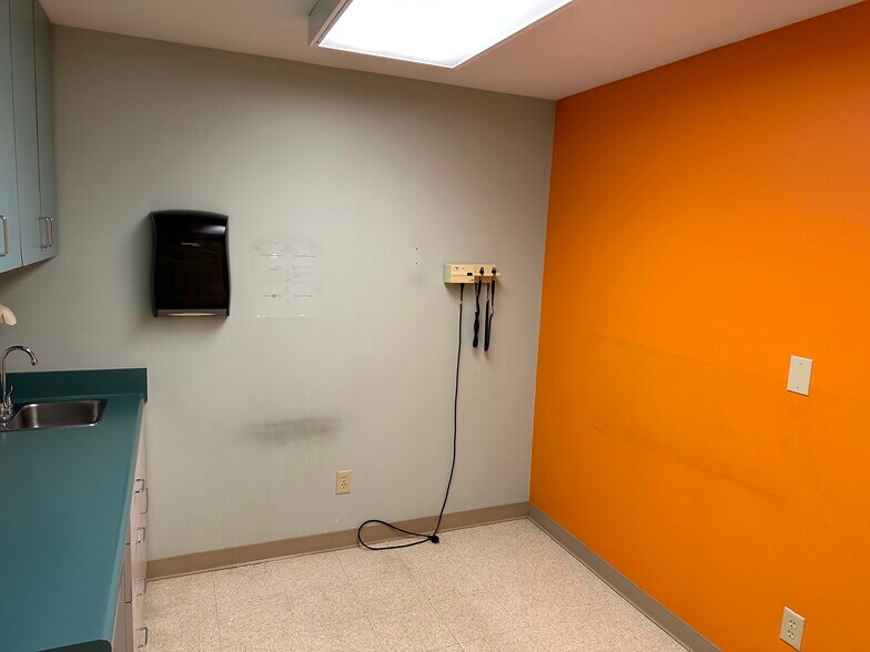 More Photos Of 1501 Shorter Ave SW, Rome Office For Lease