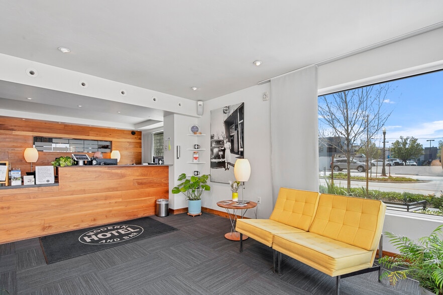 More Photos Of 1314 W Grove St, Boise Hotel For Sale