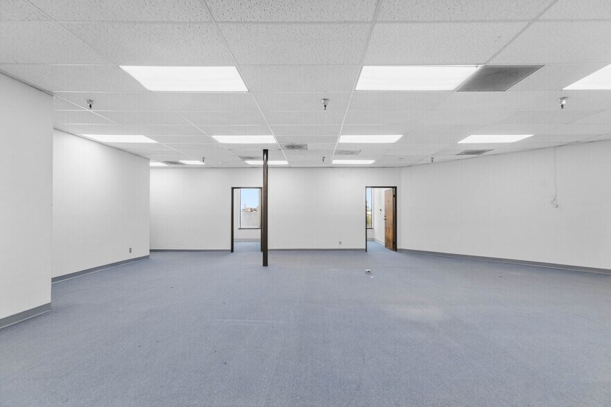 More Photos Of 9036 Winnetka Ave, Northridge Loft Creative Space For Lease