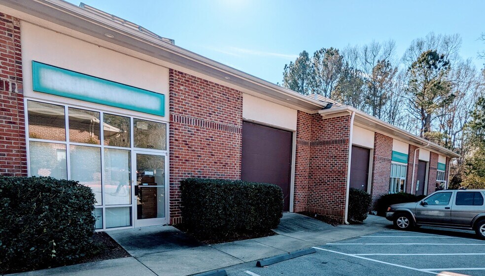 More Photos Of 2000 Bearcat Way, Morrisville Research And Development For Lease