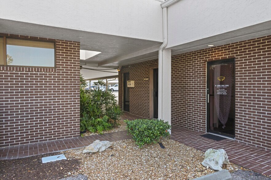 More Photos Of 227-233 Nokomis Ave, Venice Office For Sale