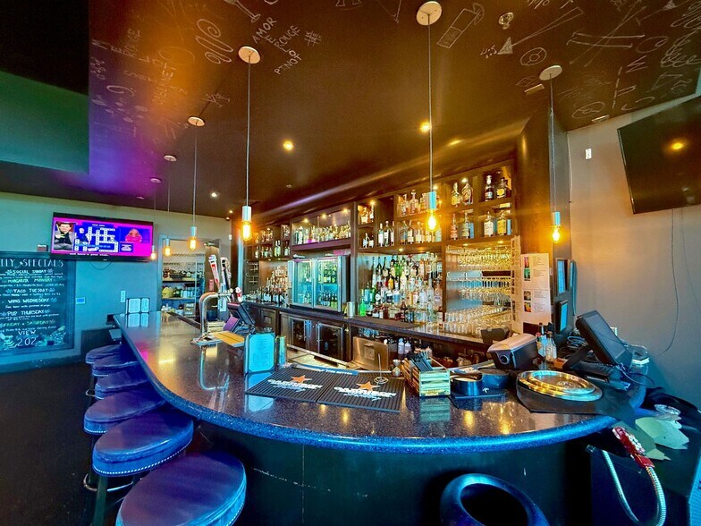 More Photos Of 202 Hemsted Dr, Redding Restaurant For Sale