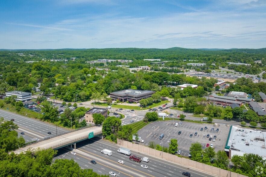 More Photos Of 300 Littleton Rd, Parsippany Office For Lease
